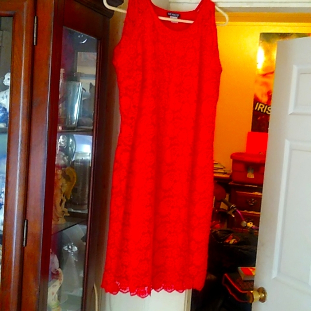 Venus sleeveless dress, Vibrant Red, Size L
